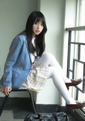 年轻的女教师3_DVD国语在线观看